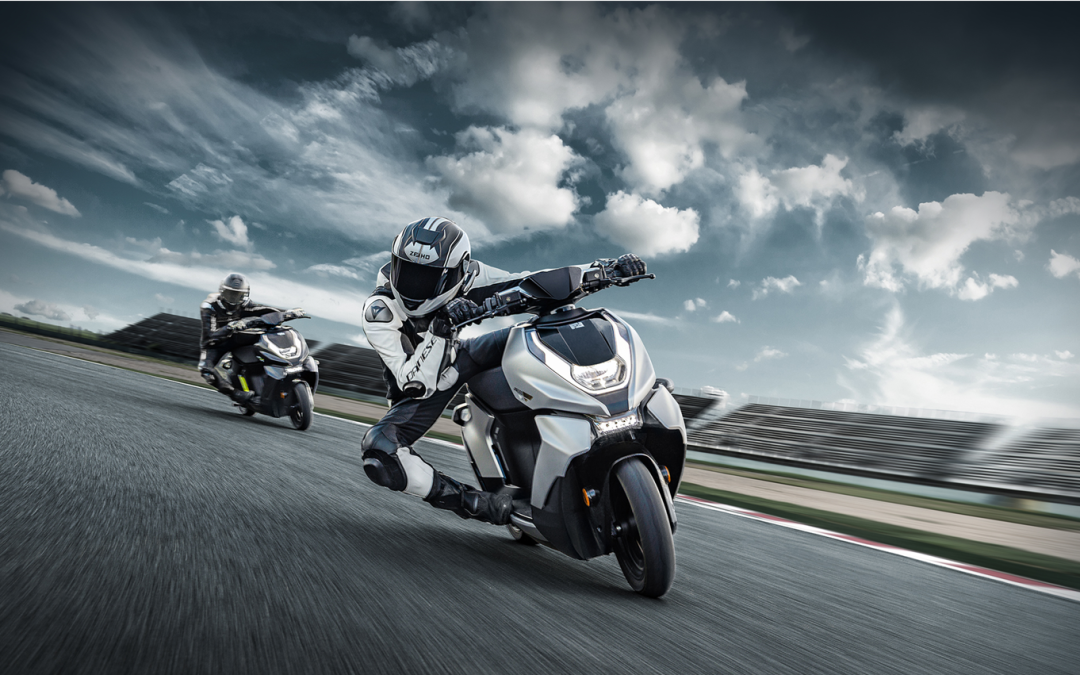 הכירו את ZEEHO AE8 קטנוע חשמלי חזק!