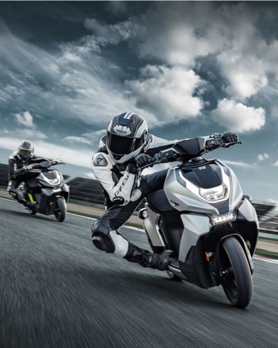 קטנוע חשמלי ביצועים עוצמתיים ושקטים